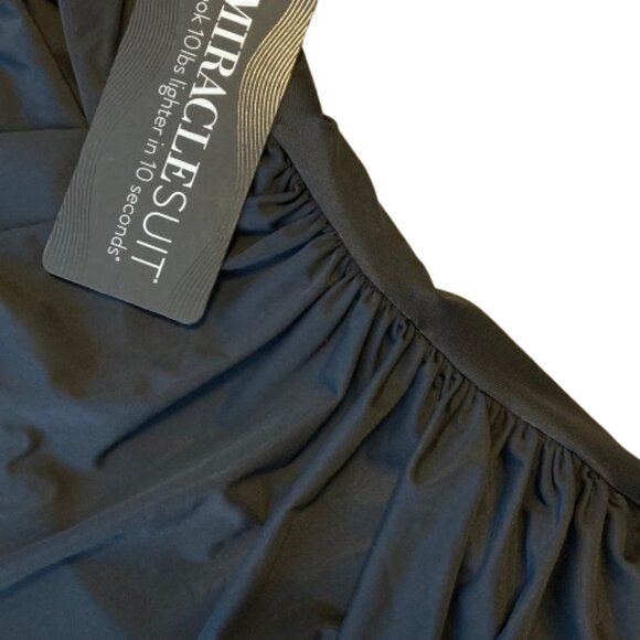 Miraclesuit Sanibel One Piece Swimsuit Women's Plus 24W Black NWT - Picture 6 of 9